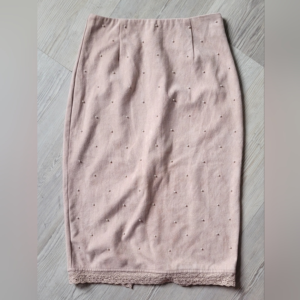 Gorgeous extensible faux-suede pencil skirt